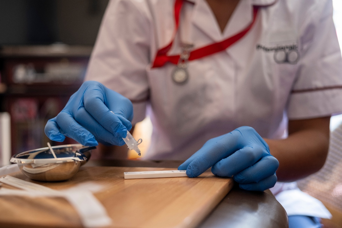 The future of point-of-care diagnostics devices
