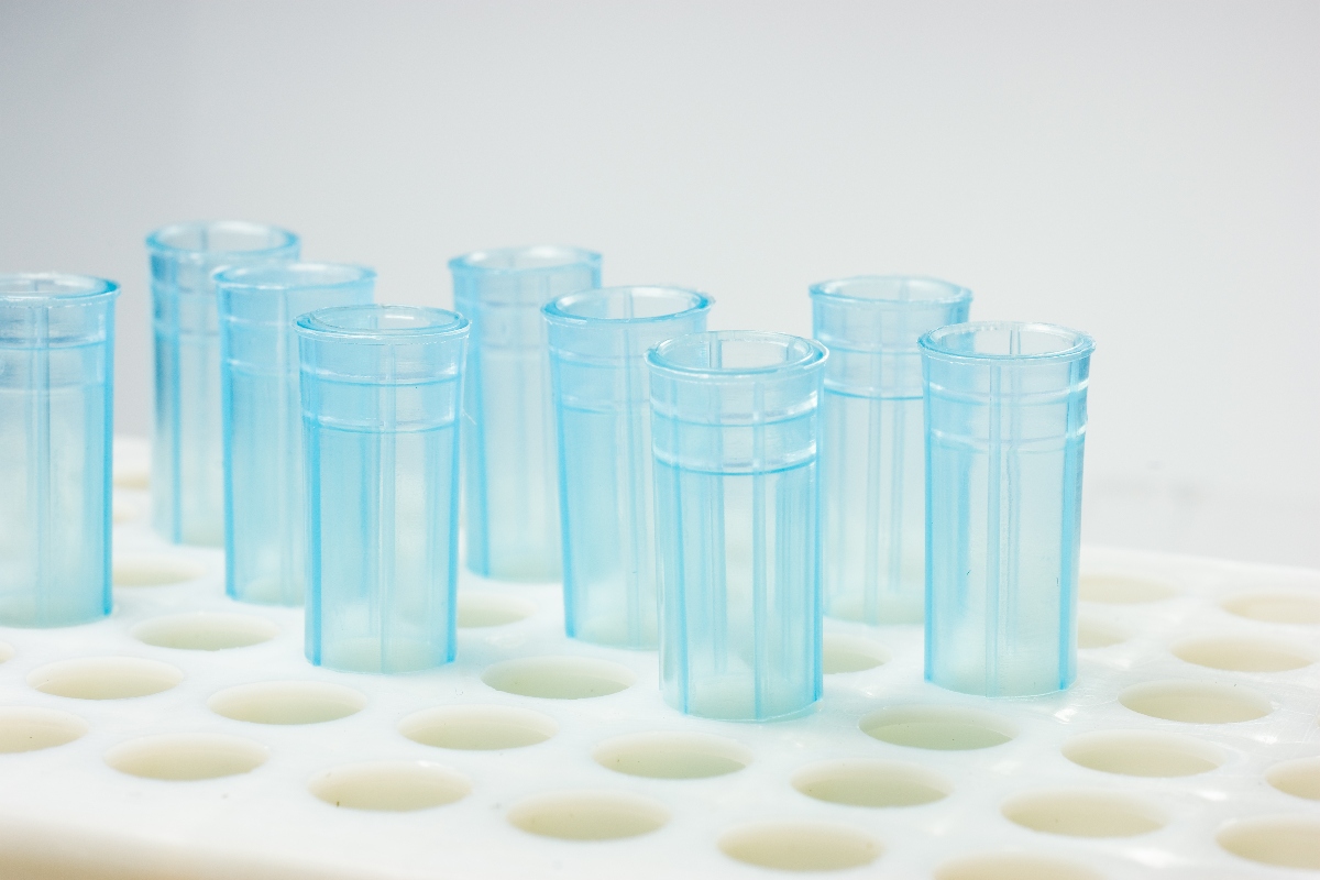Understanding sensitivity in biosensors - metrics, surface area and detection principles