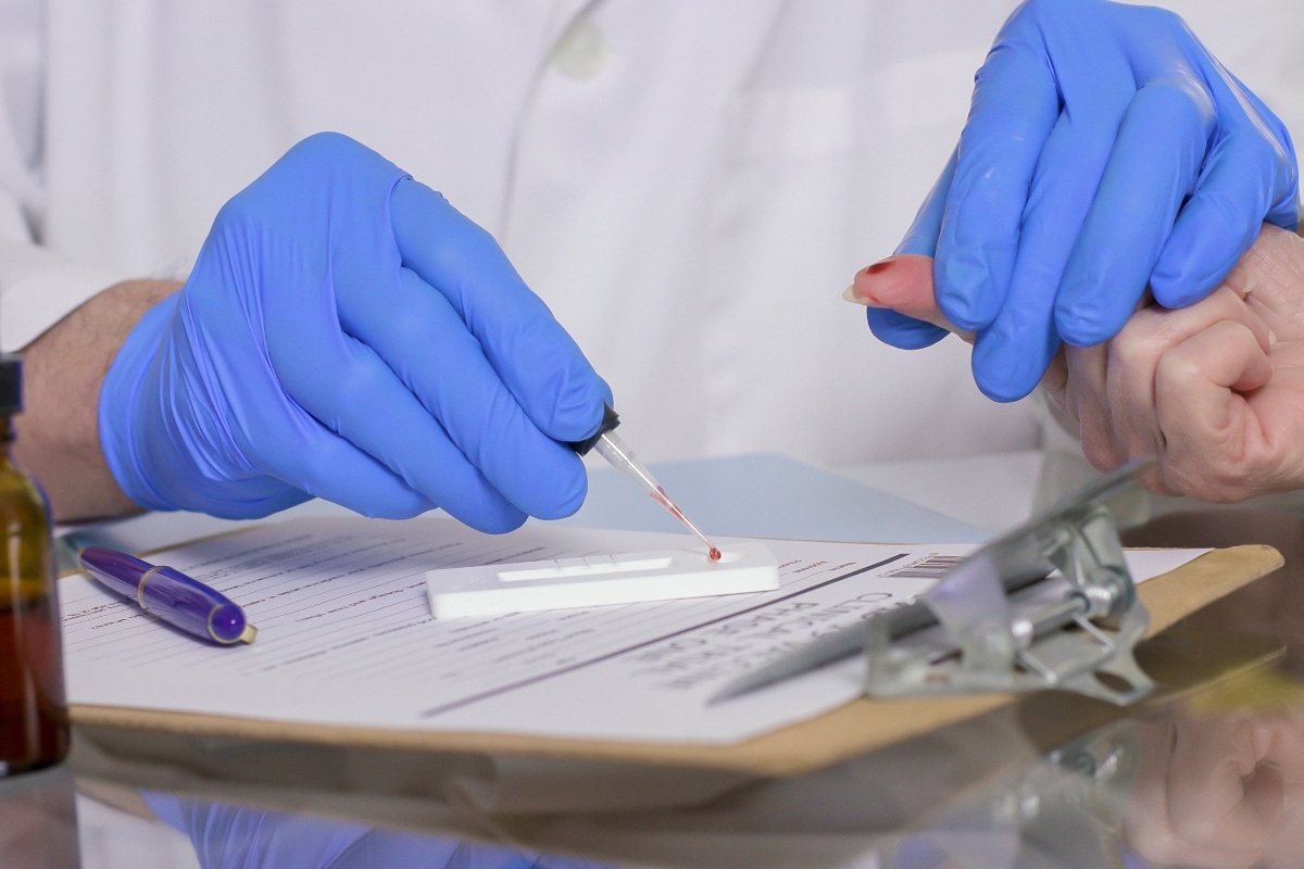 The role of electrode materials in accurate, sensitive point-of-care diagnostic readings